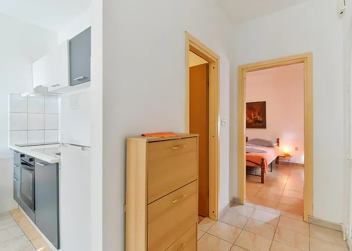 Apartman By The Sea - 20037 *